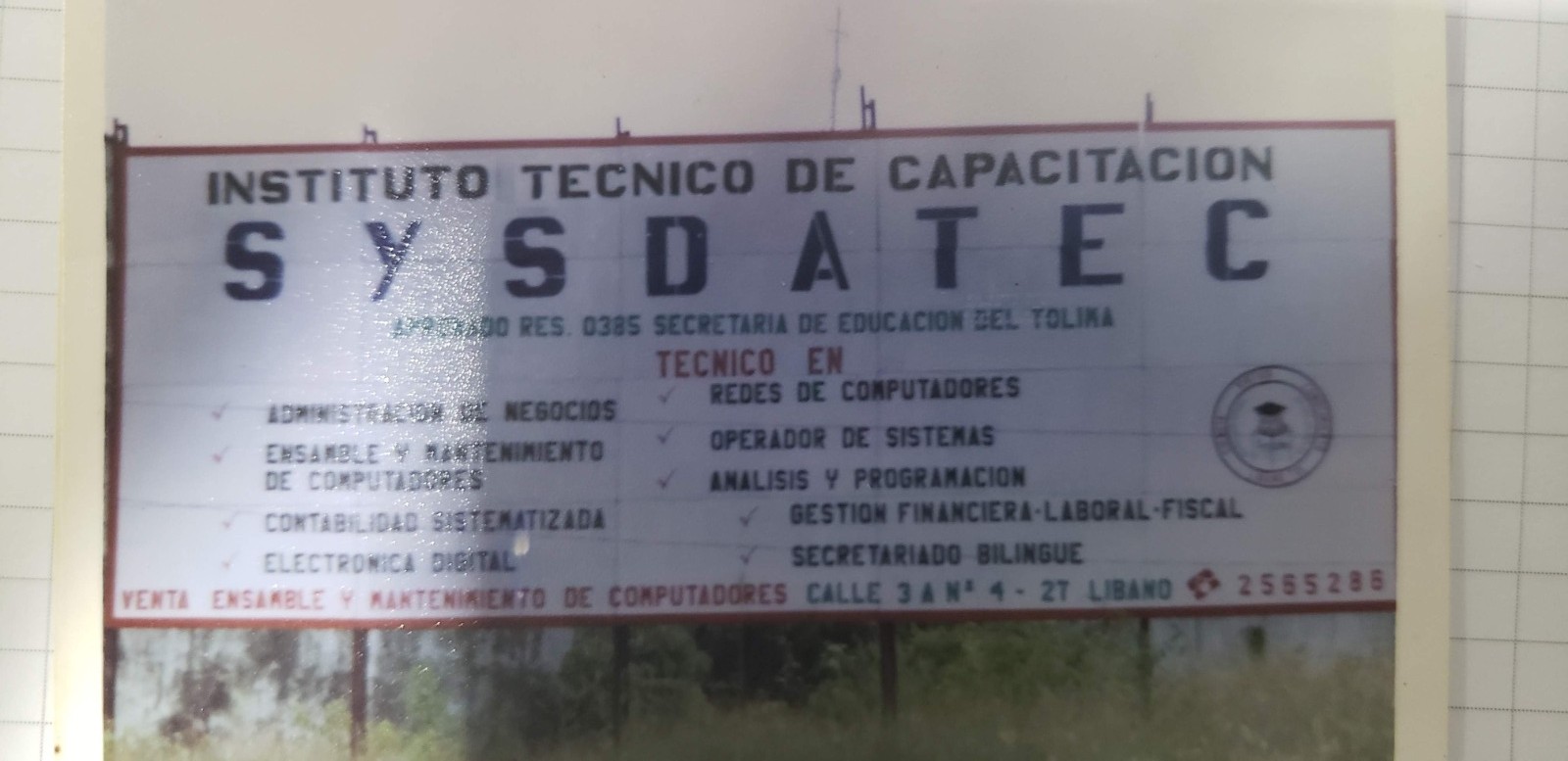 Cartelera original con los programas autorizados por la Resolución 0385 de 2003